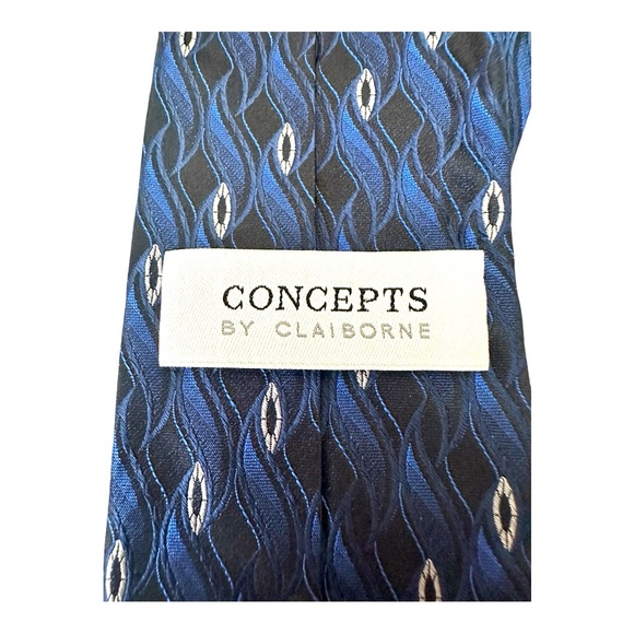 Concepts by Claiborne Blue & Black Men’s Silk Tie - Picture 3 of 4